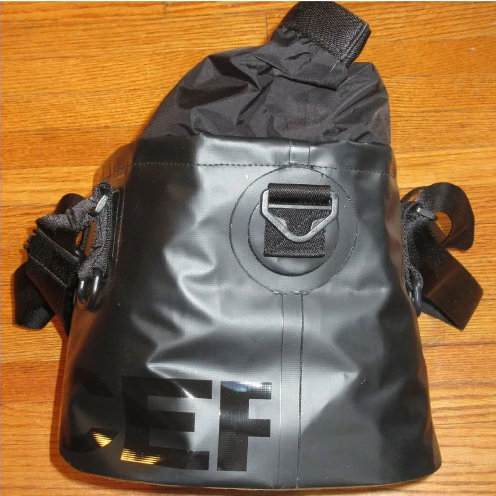 Camera Bag - Picture 6 of 12